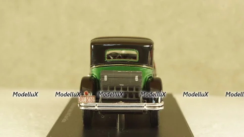 Cadillac 341A town sedan, personal car Al Capone - 1928, EMUS43077A, ESVAL Model 1:43