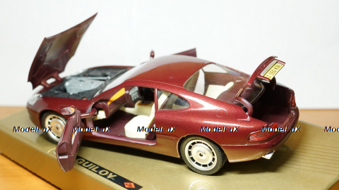 Aston Martin DB7, Guiloy 1:18