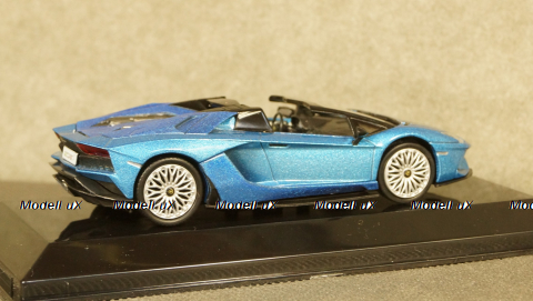 Lamborghini Aventador S Roadster 2017 lightblue-metallic, Altaya 1:43