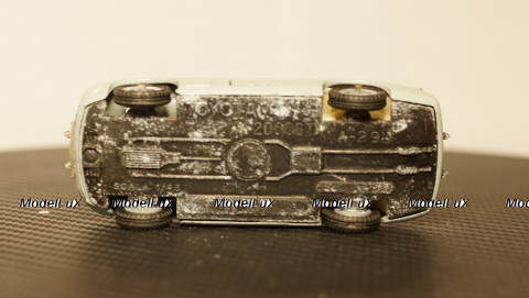 Toyota 2000GT А29, фары стекло