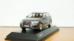 Audi Q7 2015 greymetallic, 5011407633, Spark 1:43