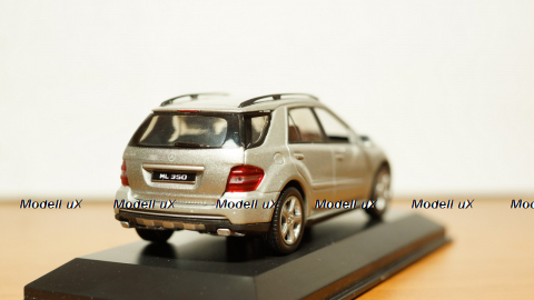 Mercedes ML 350, Welly 1:43