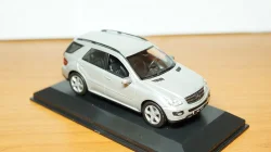 Mercedes ML 350, Welly 1:43