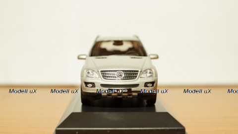 Mercedes ML 350, Welly 1:43