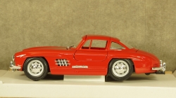 Mercedes 300 SL (W198) Red, 8-22023, Burago 1:24