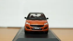 Smart Forfour 1.5 red, Schuco 1:43