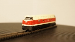 Локомотив PIKO красный, масштаб N