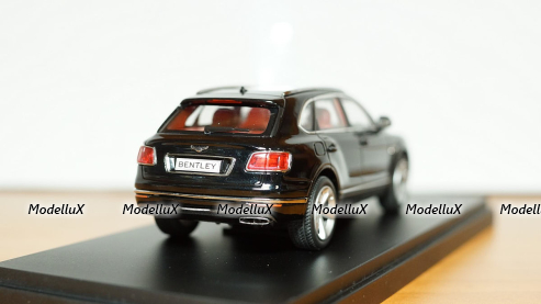 Bentley Bentayga Onyx 2015, Kyosho 1:43