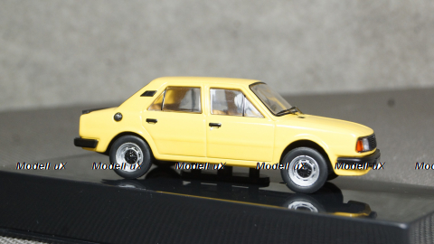 Skoda 120L dark yellow, CLC323N, IXO 1:43