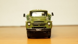 ЗИЛ 133Г1 бортовой хаки с грузом, СарЛаб 1:43