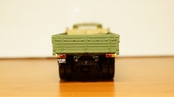 ЗИЛ 133Г1 бортовой хаки с грузом, СарЛаб 1:43