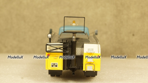 Зил 130 АС-161 автомобиль для обслуживания туалетов самолётов, Pegas Models 1:43