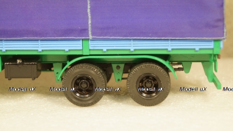 МАЗ-5205А полуприцеп с тентом, Viko models 1:43