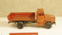 Зил 4331 бортовой бордовый, з-д Вега 1:43