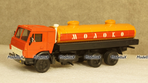 КамАЗ 53212 Молоко красный/оранжевый, Элекон 1:43 