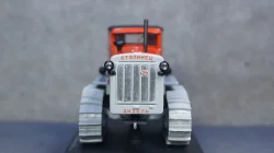 Сталинец 65 с кабиной от Газ-АА, Model43 1:43