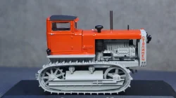 Сталинец 65 с кабиной от Газ-АА, Model43 1:43