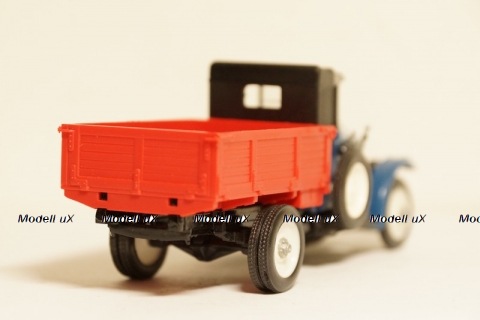 Амо Ф15, хром эмблема 