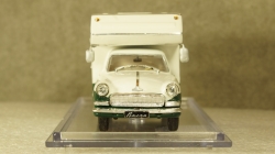 Газ-21 кемпинг, третья серия бело/зеленый, Алник43 1:43