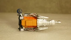 PLYMOUTH BARRACUDA ENGINE AND TRANSMISSION, Highway 61 1:18