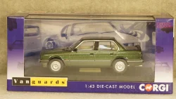 BMW 323i (E30), metallic-green, Vanguards 1:43