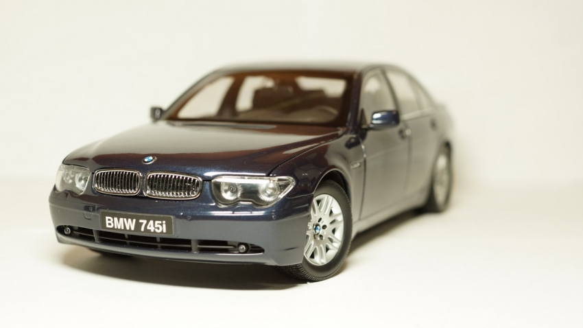 1/18 京商 BMW 7 Series 745i お買い得，お買い得】 京商 1/18 BMW 7 シリーズ 745i