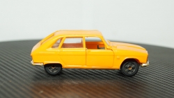 Renault 16 оранжевая