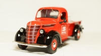 International D-2 Pick up 1937, red, 49-0365, First gear 1:25