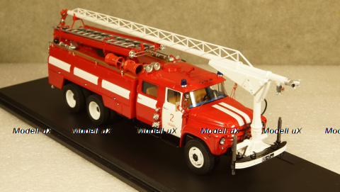 Зил 133Г1 АЦ-40 с телескопическим подъемником, Казань 1980 г., TruckTyr 1:43
