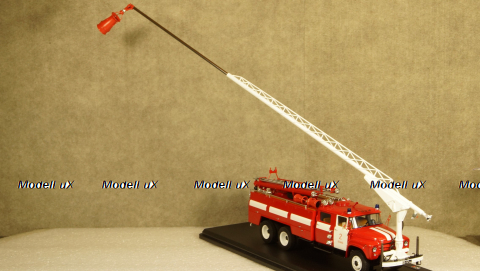 Зил 133Г1 АЦ-40 с телескопическим подъемником, Казань 1980 г., TruckTyr 1:43