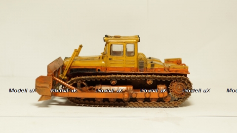 Трактор ДЭТ 250 1957 со следами эксплуатации 2, Трэкс 1:43