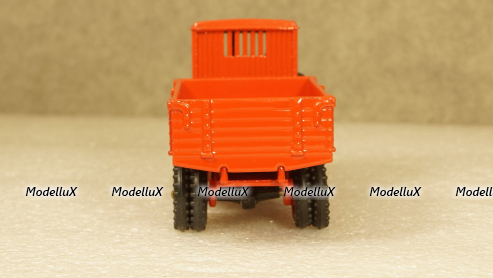 Амо-Ф-15 красный, Рославль 1:43