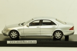 Mercedes S500 W220, Spark 1:43