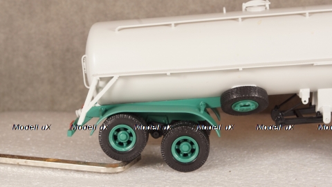 Полуприцеп цистерна С-652 цементовоз , Viko models 1:43