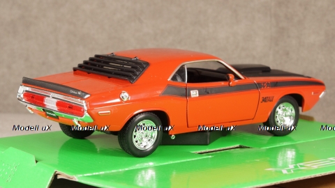 Dodge Challenger T/A dark orange/matt-black, 24029, Welly 1:24