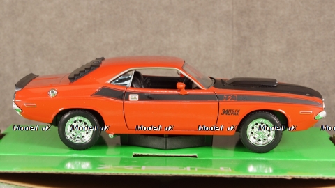 Dodge Challenger T/A dark orange/matt-black, 24029, Welly 1:24