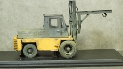 Львовский автопогрузчик АП-4014 (жёлто-серый) со следами эксплуатации, 0043MP, Model Pro 1:43