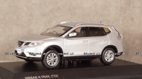 Nissan X-Trail (T32) 2014 silver, Kyosho 1:43