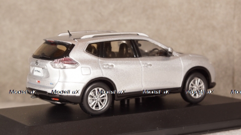 Nissan X-Trail (T32) 2014 silver, Kyosho 1:43