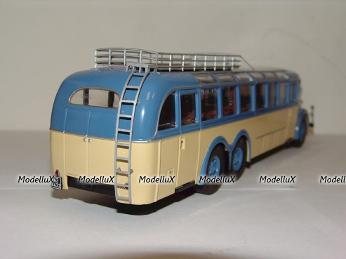 Mercedes O10000 bus