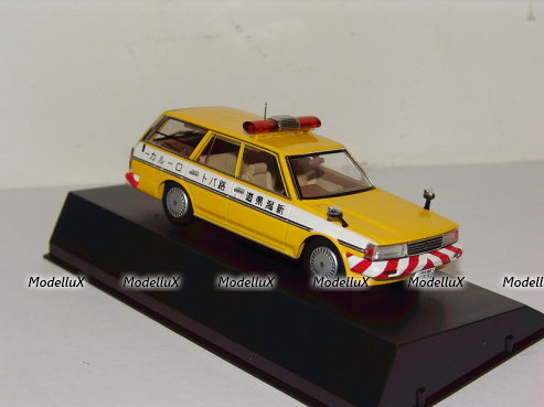 Toyota Mark II Wagon LG Police 1988, yellow, YX76V, Dism 1:43
