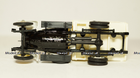 АМО Ф15 фургон санитарный, Арек, 1:43