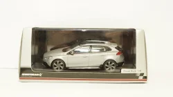 Volvo V40 Cross Country 2015 silver, MotorArt 1:43