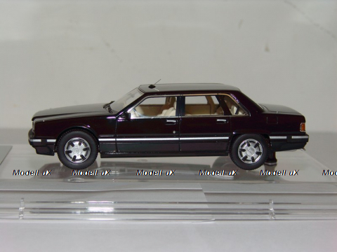 ЗИЛ 4102 седан черный, 241020, DiP Models 1:43