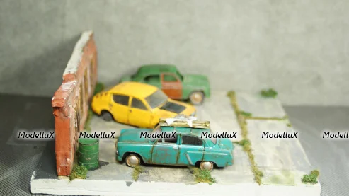 Диорама с тремя машинами, Modellux 1:43