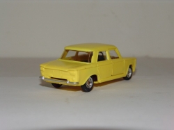 Fiat 1500 желтый