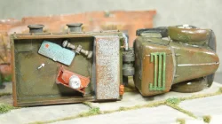 Яаз 210 с грузом заброшен, Modellux 1:43