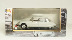 Citroen DS 21 Pallas 1968, Nostalgie 1:43