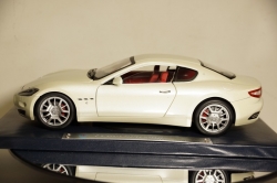 Maserati GranTurismo, Mondo Motors 1:18