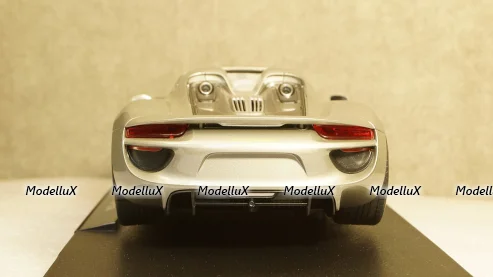 Porsche 918 Spyder 2011 silver, 18051, Welly 1:18